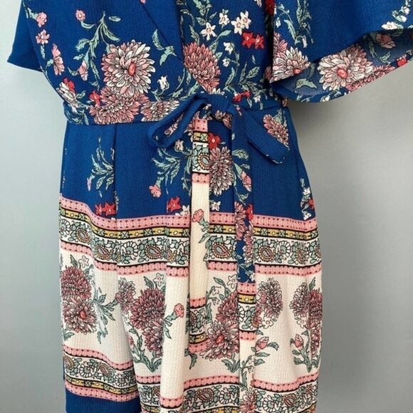 TRIXXI Clothing Company Midnight Blue Crepe Floral Suplice Romper Women's Size M - Picture 4 of 12